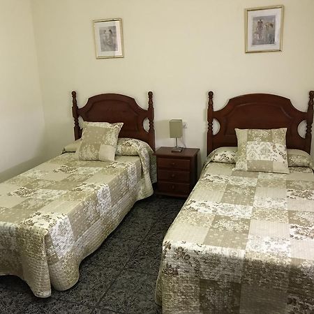 Hostal El Violi Cardona Zewnętrze zdjęcie