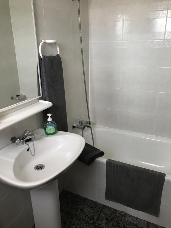 Hostal El Violi Cardona Zewnętrze zdjęcie
