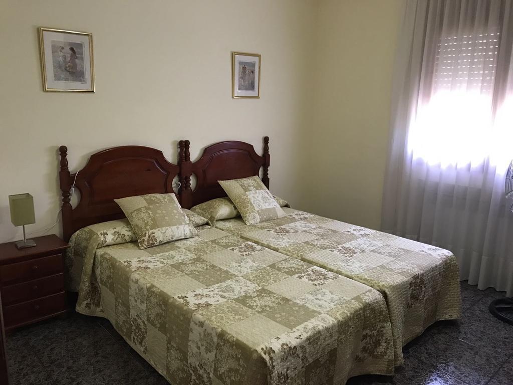 Hostal El Violi Cardona Zewnętrze zdjęcie